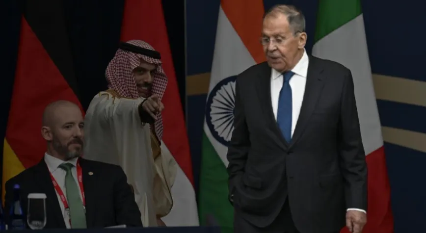 G20 toplantısında 'aile fotoğrafı' krizi: Rusya Dışişleri Bakanı Lavrov ile aynı kareye girmediler