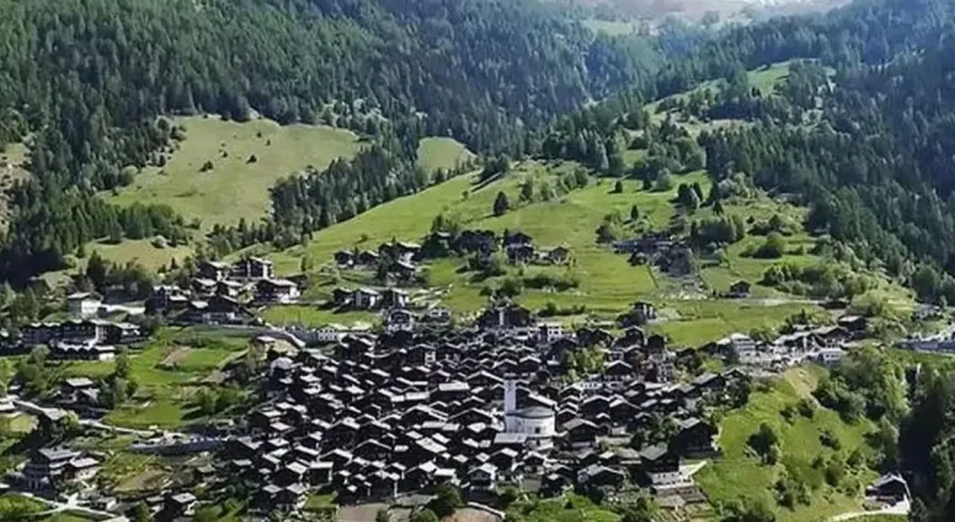 Bu köye taşınana hem milyonlarca lira hem de bedava ev veriliyor