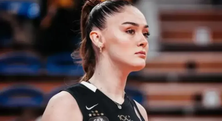 Zehra Güneş gözyaşlarını tutamadı, Vakıfbank'taki ilk kaptanlık sezonunda...