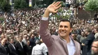 Ferdi Zeyrek gözyaşları eşliğinde son yolculuğuna uğurlandı